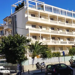 Otel Liberty, Resmo
